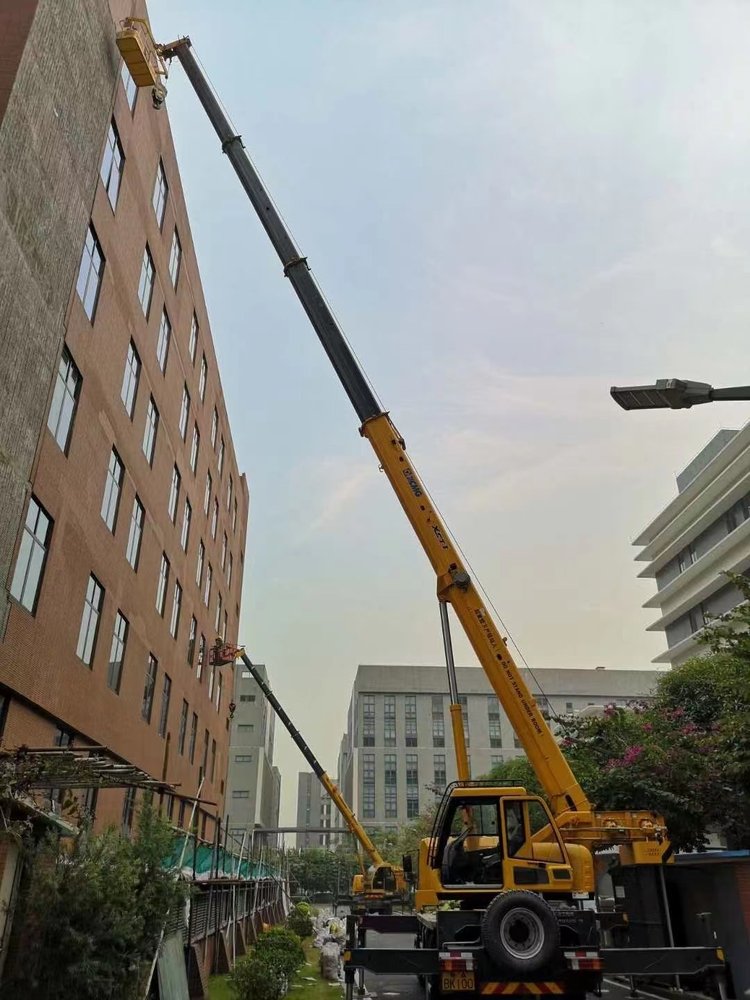 排湖风景区汽车吊出租哪家好，选择最靠谱的服务商指南