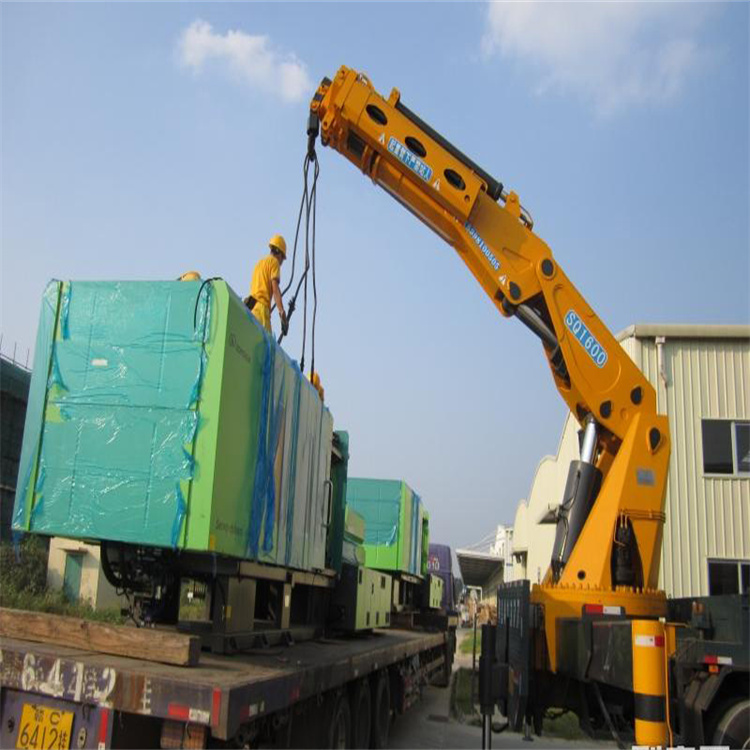 排湖风景区100吨折臂吊出租大概多少钱