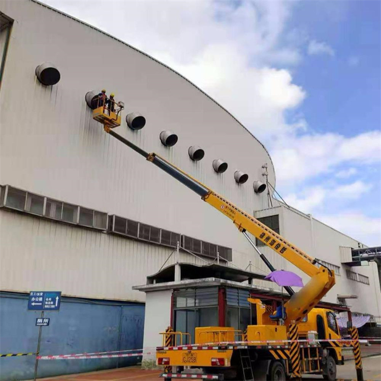 排湖风景区高空作业车出租服务：专业广告牌安装解决方案