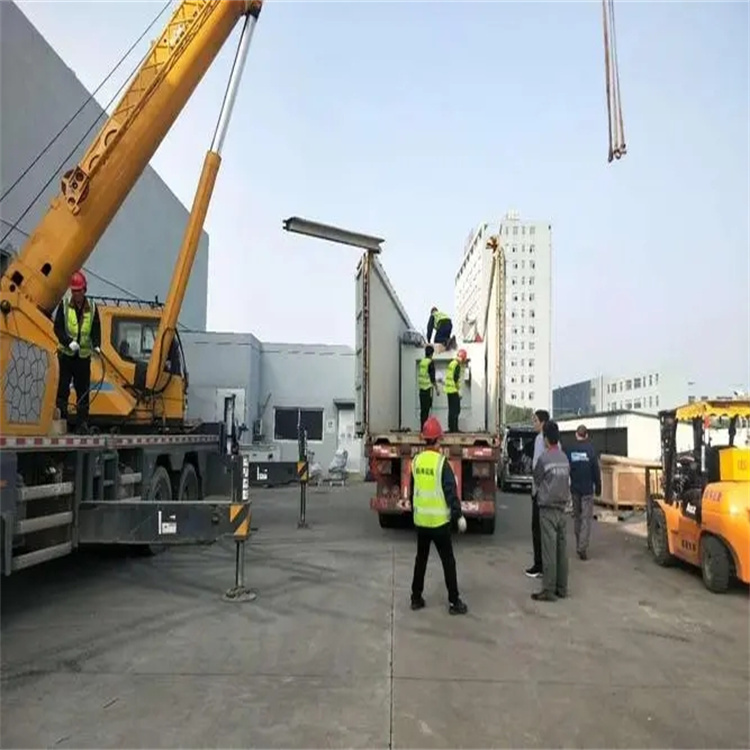 排湖风景区如何找到附近的吊车救援服务